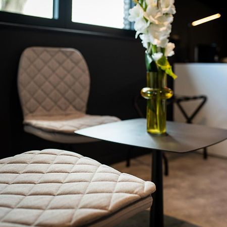 Les Thermes De Spa By La Cour De La Reine Hotel, Suites & Acces Gratuit Au Centre Thermal Экстерьер фото